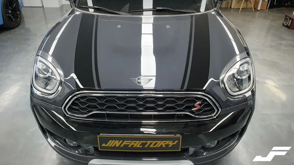 MINI Countrymanのカーラッピング事例｜費用目安・仕上がり 施工写真 3-3