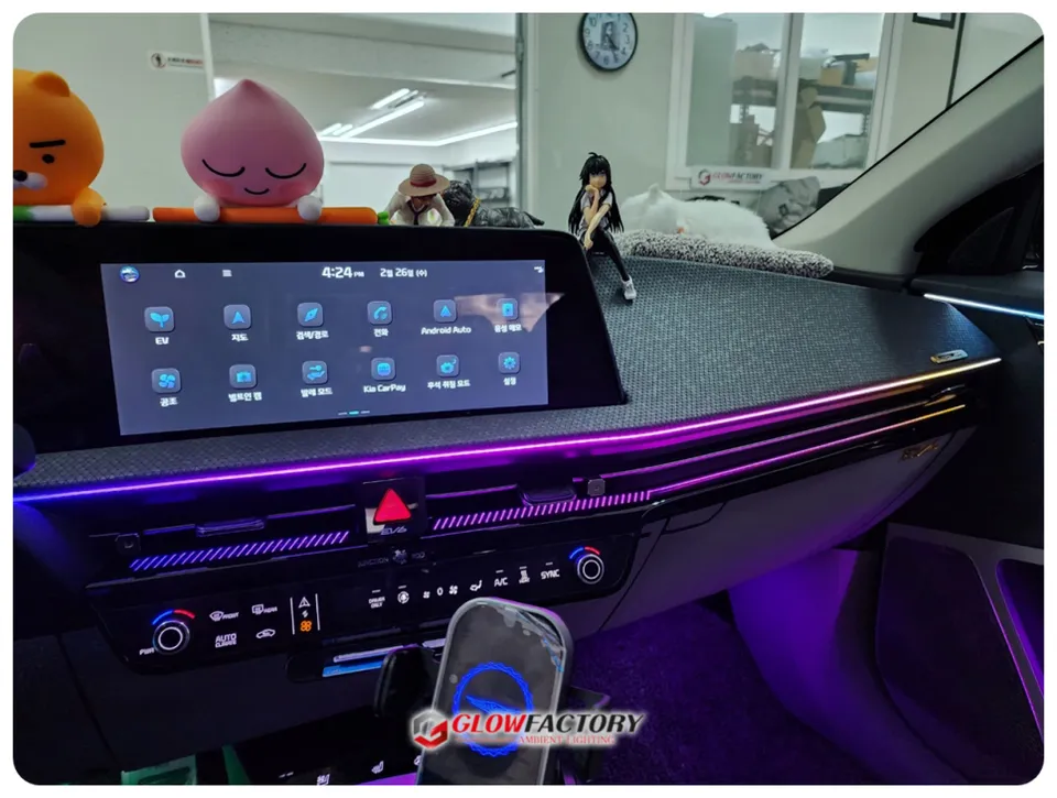 Kia EV6 Ambient Lighting Review: Enhanced Interior LEDs photo 2