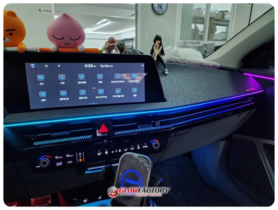 Kia EV6 ambient lighting - Kia EV6 Ambient Lighting Review: Enhanced Interior LEDs photo 3