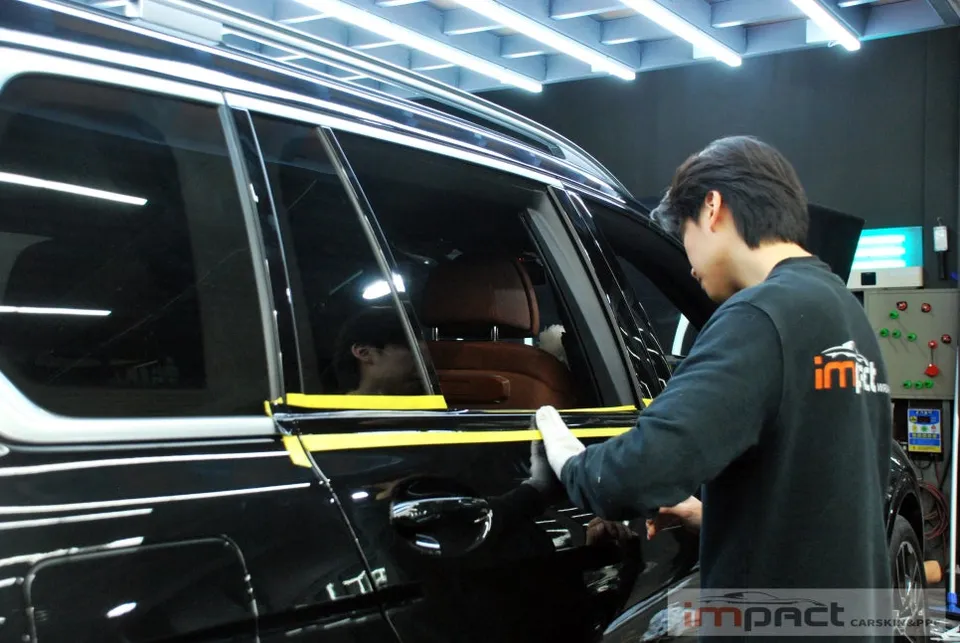BMW X7 G07のカーラッピング事例|費用目安・仕上がり 施工写真 2-2