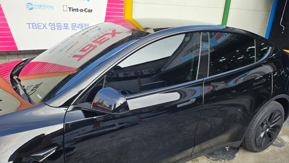 Hyundai Elantraのカーフィルム施工事例｜費用目安・仕上がり 施工写真 3-2
