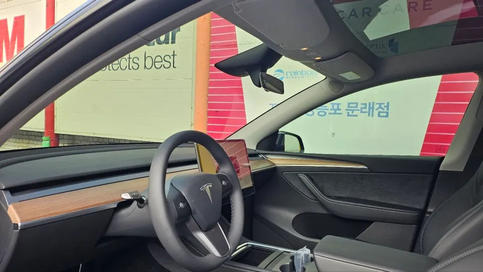 Hyundai Elantraのカーフィルム施工事例｜費用目安・仕上がり 施工写真 3-3