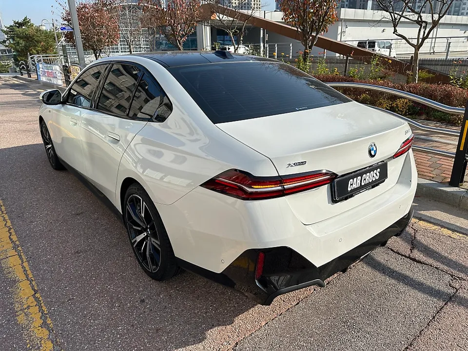 BMW 5 Series G60 PPF施工事例|費用目安・仕上がり 施工写真 3-1