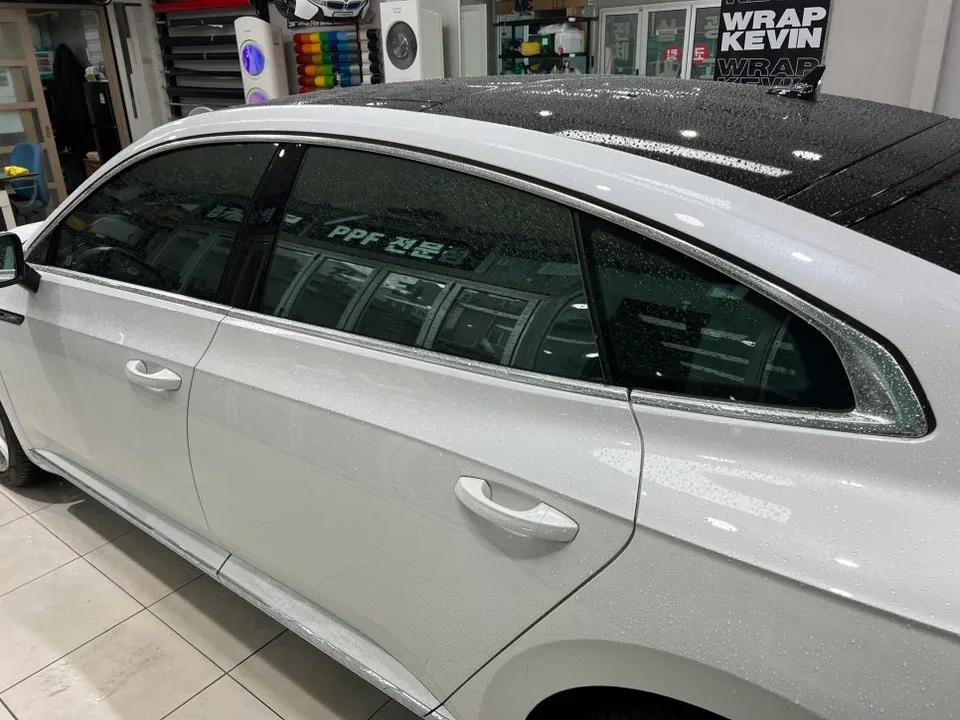 Volkswagen Arteonのカーラッピング事例|費用目安・仕上がり 施工写真 1-2