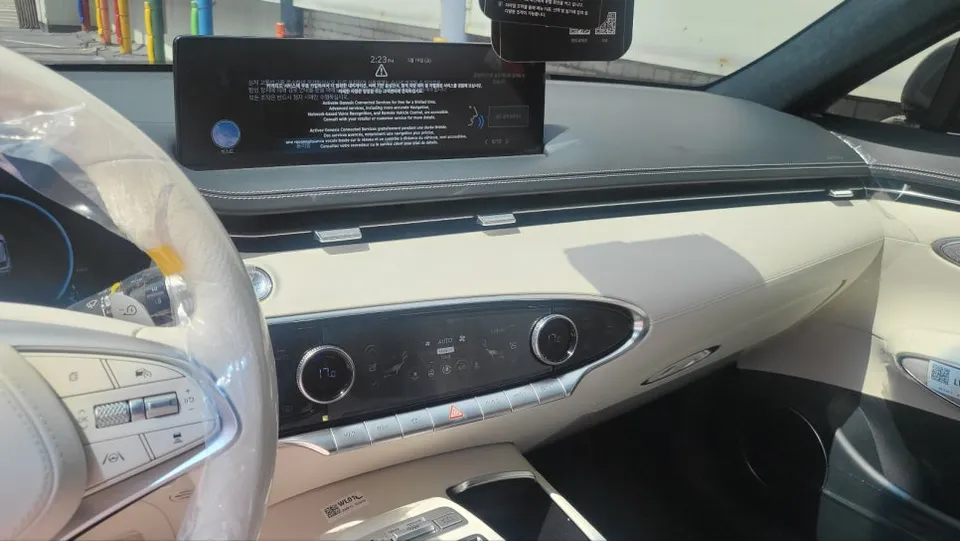 Genesis GV70のカーフィルム施工事例｜費用目安・仕上がり 施工写真 2-2