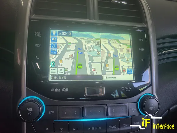 Chevrolet MalibuのAndroid Auto・CarPlay取付事例 施工写真 2