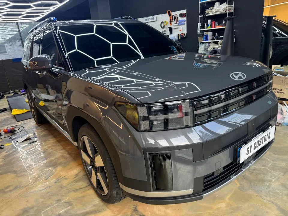 Hyundai Santa Fe MX5 vinyl wrap - Hyundai Santa Fe MX5 Vinyl Wrap Review — Cost & Results photo 4