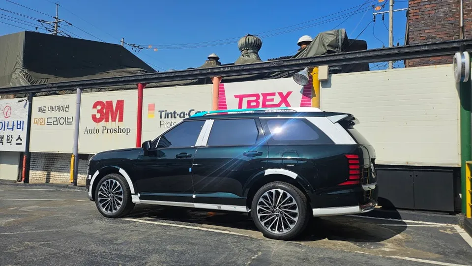 Hyundai Palisade window tinting - Hyundai Palisade Window Tinting Review — Panoramic Lux X Black Re photo 3