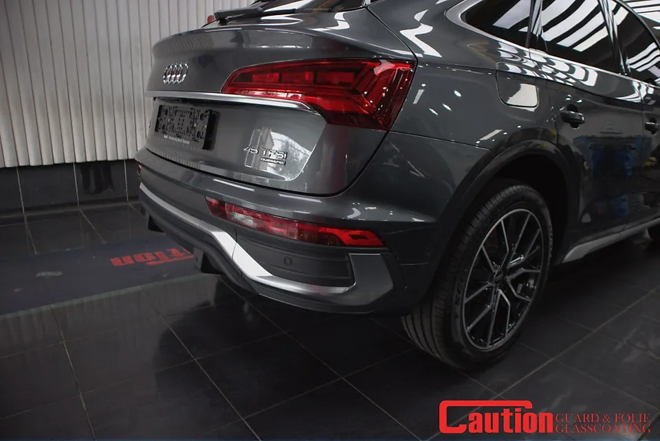 Audi Q5 vinyl wrap - Audi Q5 Vinyl Wrap Review: Modernizing Chrome photo 4