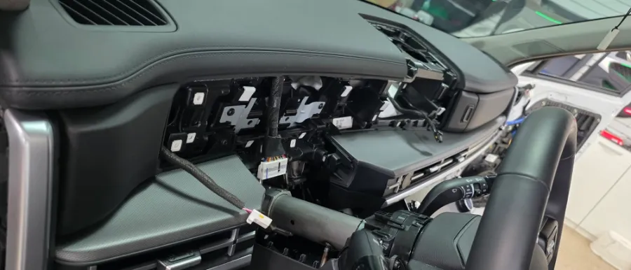 Hyundai Santa Fe MX5 Ambient Lighting Review: Cost & Results photo 1