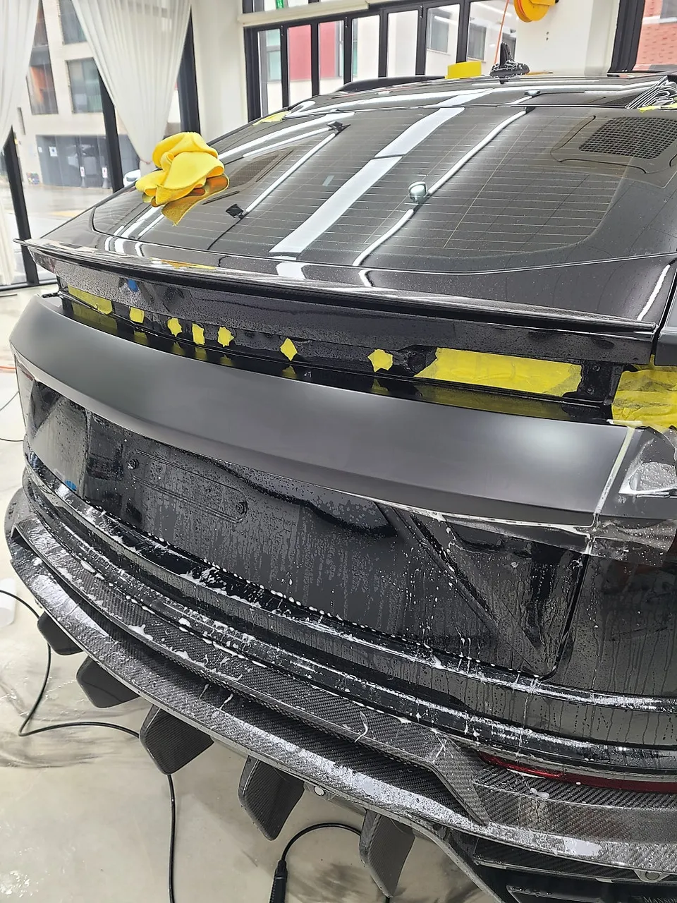 Lamborghini Urus PPF施工事例｜費用目安と仕上がり 施工写真 2-2