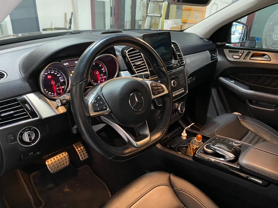 Mercedes-Benz GLE steering wheel - Mercedes-Benz GLE Steering Wheel Customization Review photo 5