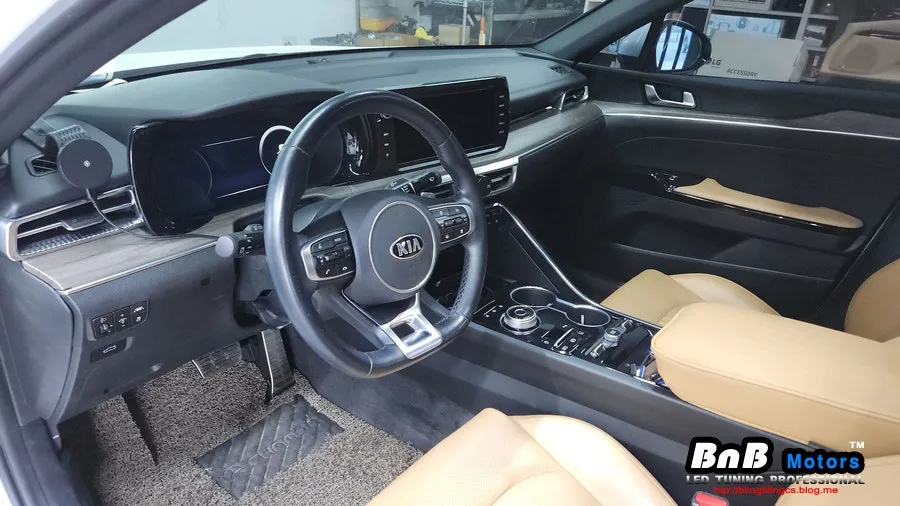 Kia K5 DL3 ambient lighting - Kia K5 DL3 Ambient Lighting Review: Cost & Results photo 3