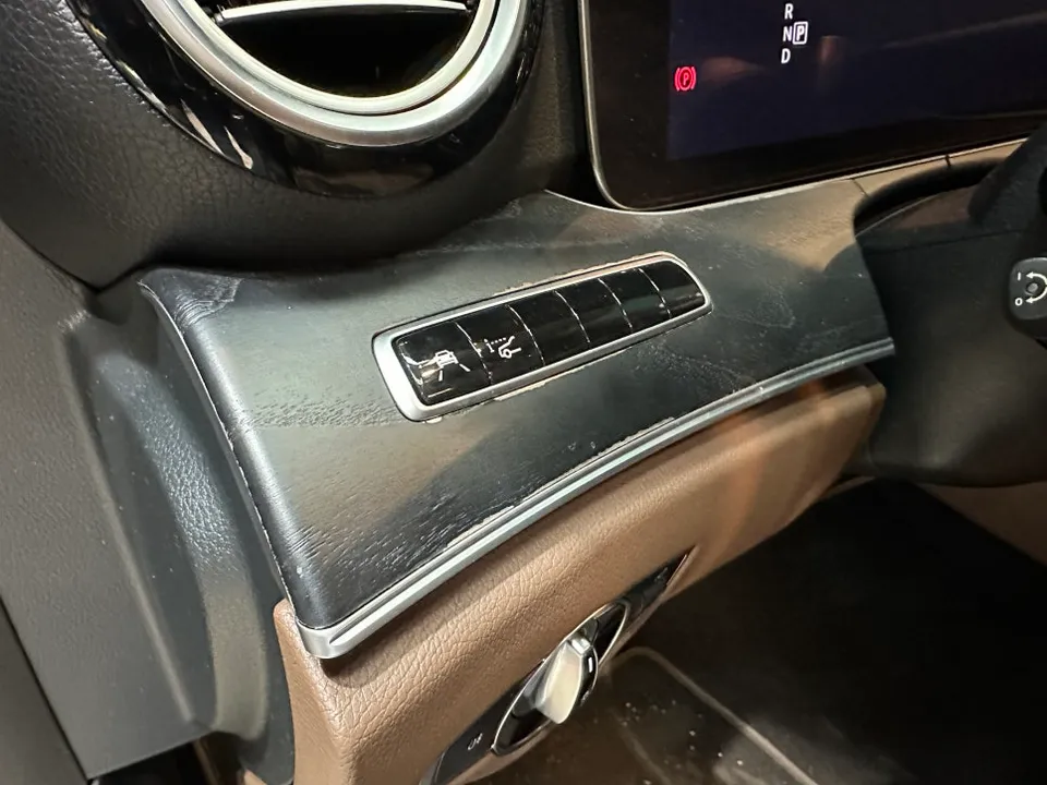 Mercedes-Benz E-Class interior customization - Mercedes-Benz E-Class Interior Customization Review photo 6