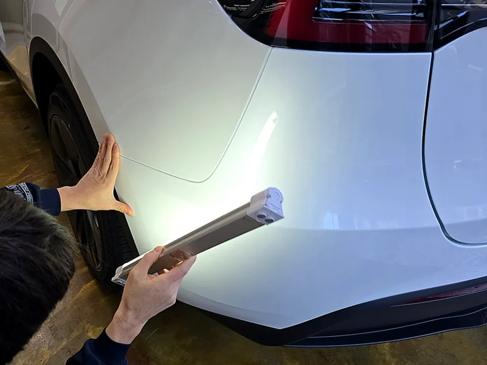 Tesla Model Yのカーフィルム施工事例｜費用目安・仕上がり 施工写真 2-2