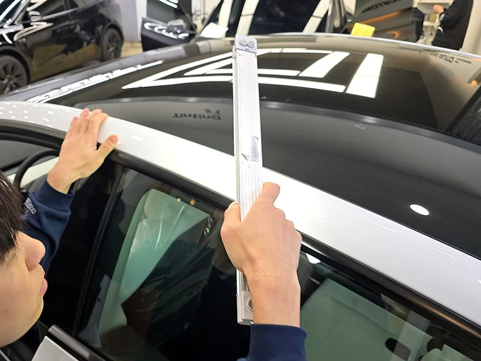 Tesla Model Yのカーフィルム施工事例｜費用目安・仕上がり 施工写真 3-2