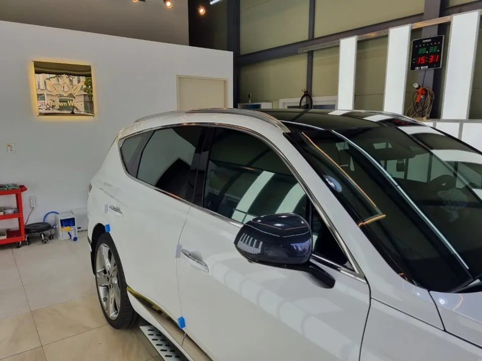 Genesis GV80 vinyl wrap - Genesis GV80 Vinyl Wrap Review: Two-Tone Style photo 4
