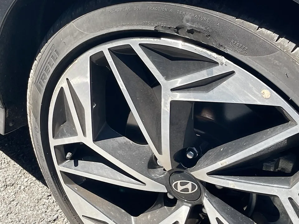 Hyundai IONIQ 6 wheel repair - Hyundai IONIQ 6 Wheel Repair & Refinishing Review — Like-New Restoration photo 4