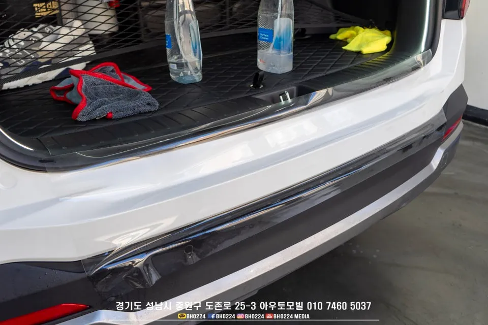 Kia Sorento MQ4 PPF施工事例|ヘッドライト・ドアカップ保護 施工写真 2-3