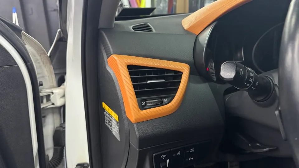 Hyundai Velosterのカーラッピング事例｜費用目安・仕上がり 施工写真 3-2