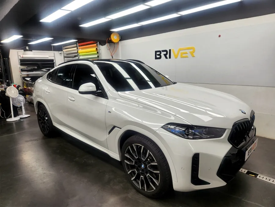 BMW X6 PPF施工事例|ルーフトップとマフラー部分のカスタム 施工写真 1-3