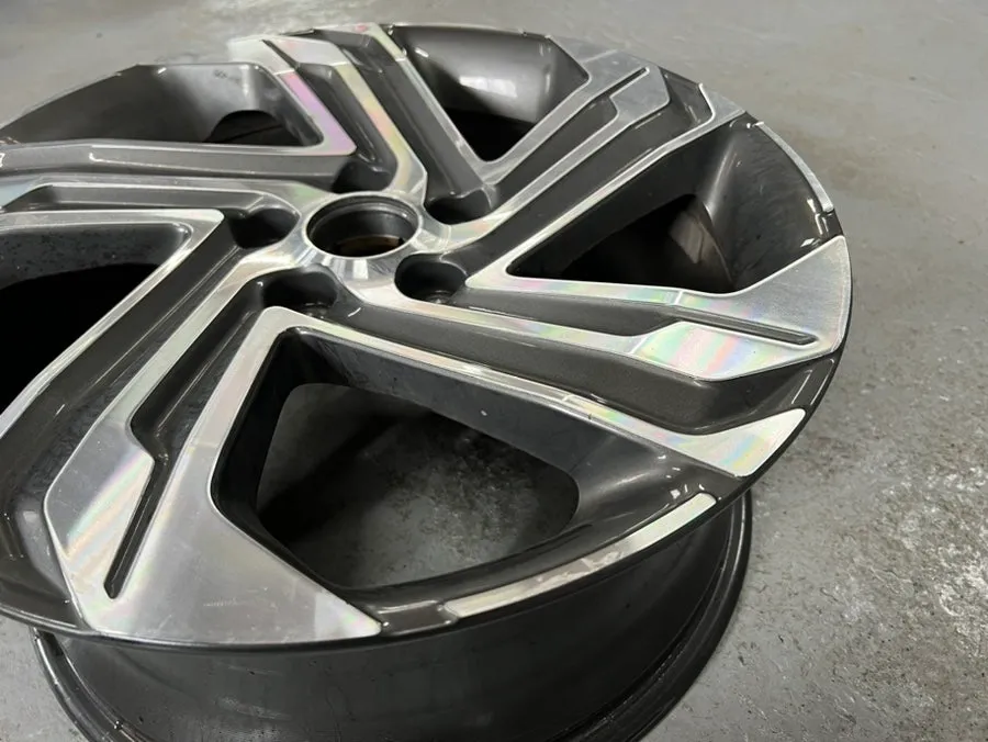 Hyundai Santa Fe TM wheel repair - Hyundai Santa Fe TM Wheel Repair Review - Perfect Restoration photo 3