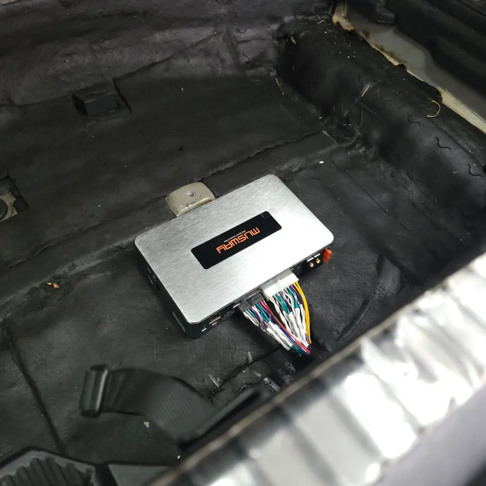 Lexus RC200 car audio - Lexus RC200 Car Audio System Upgrade: Enhanced Bass & Clarity photo 5