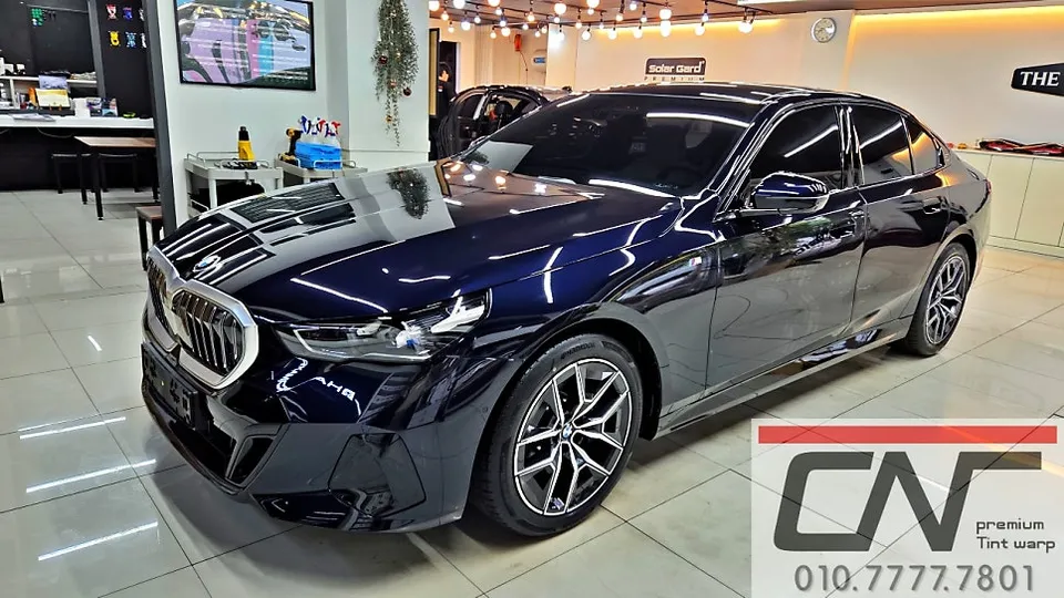 BMW 5 Series new car package - BMW 5 Series New Car Package Review: Solar Gard ZenithIR Tint photo 5
