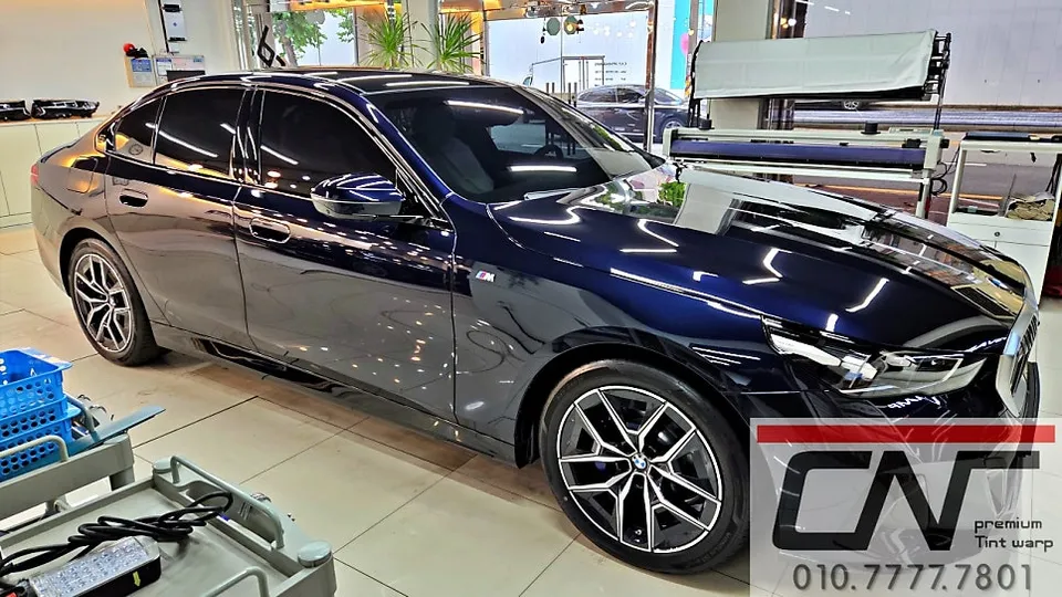 BMW 5 Series new car package - BMW 5 Series New Car Package Review: Solar Gard ZenithIR Tint photo 6