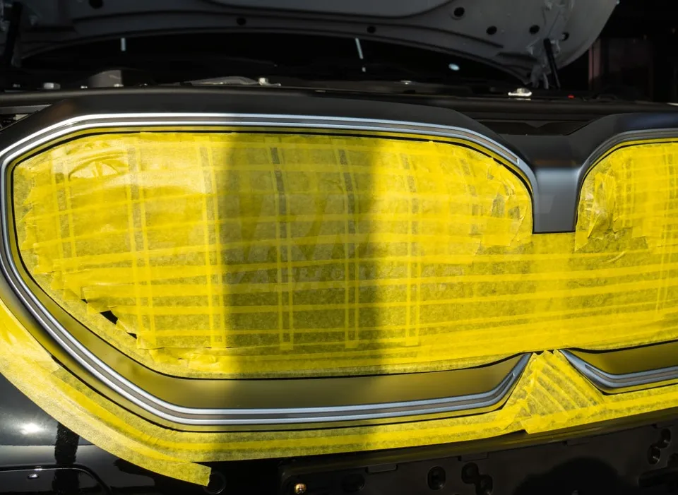BMW 5 Series G60 vinyl wrap - BMW 5 Series G60 Vinyl Wrap Review: Black Grille Transformation photo 5