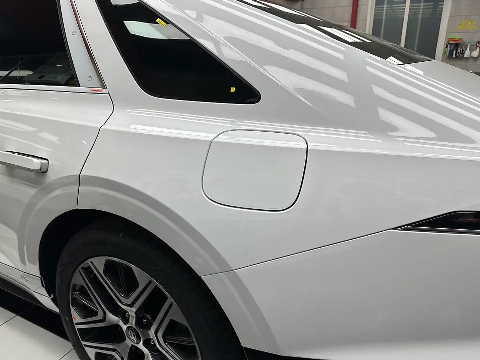 Hyundai AzeraのPPF施工事例｜費用目安と仕上がり 施工写真 3-1