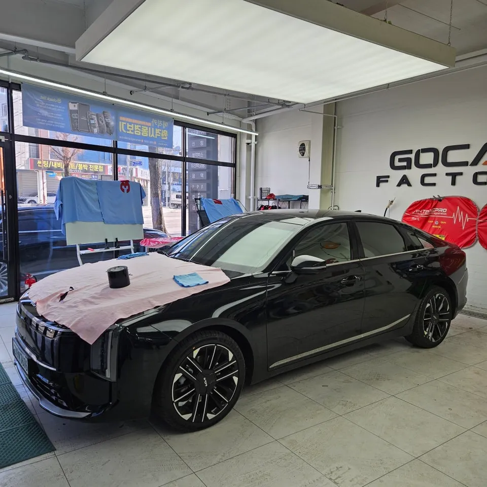 Kia K8 vinyl wrap installation result