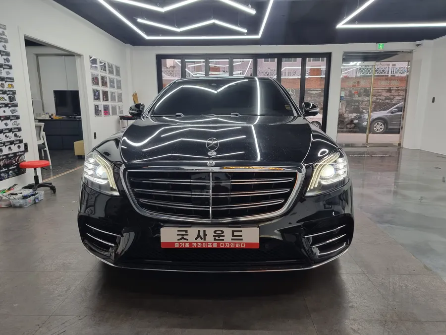 Mercedes-Benz S-Class W222 android head unit installation result