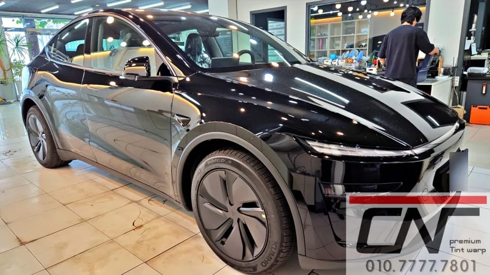Tesla Model Y window tinting - Tesla Model Y Window Tinting Review — Ceramic Bond photo 3