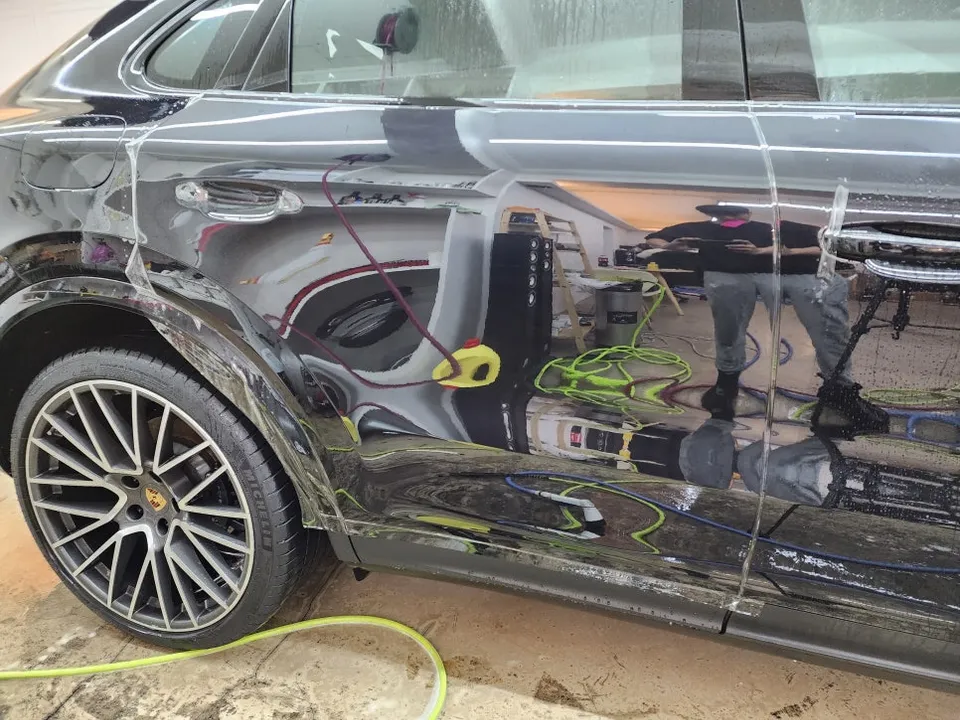 Porsche CayenneのPPF施工事例 施工写真 2