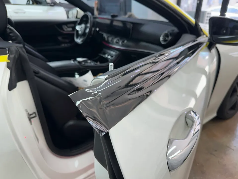 Mercedes-Benz Eクラスクーペのカーラッピング事例 施工写真 3-3