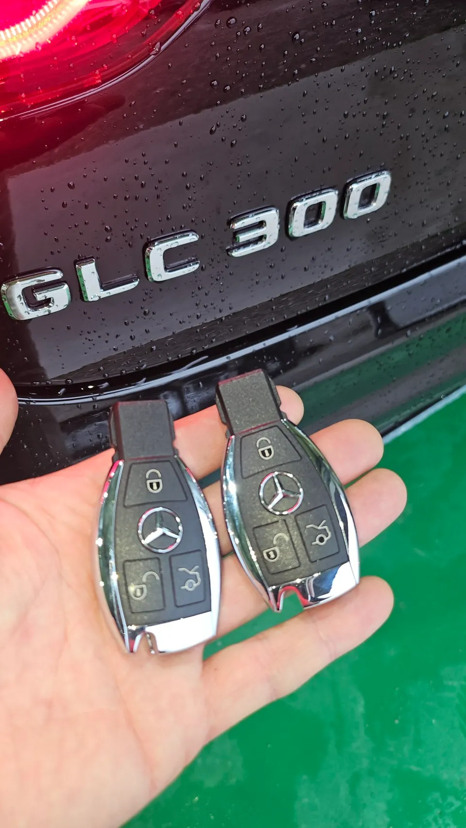 Mercedes-Benz GLC 300 OEM Options Review: Cost & Results photo 2