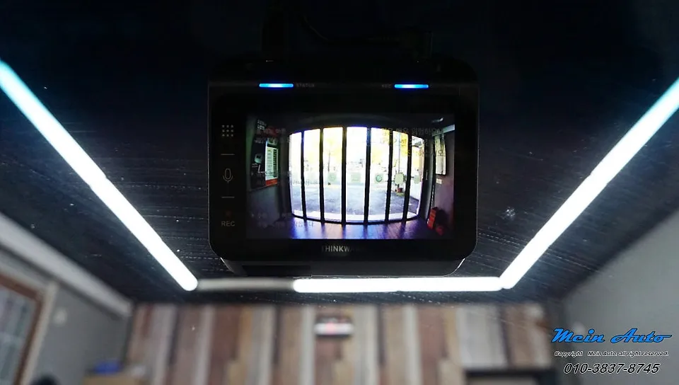 BMW 7 SeriesのAndroid Auto・CarPlay取付事例 施工写真 1-2