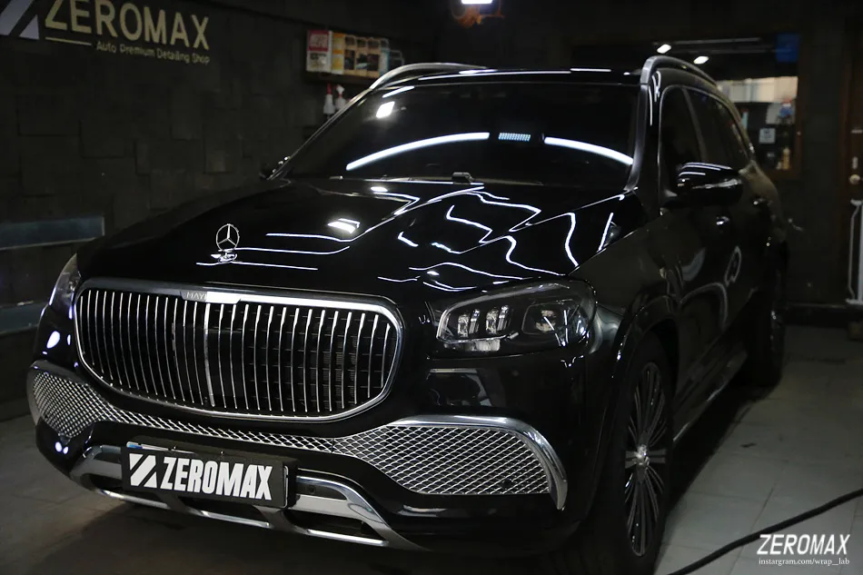 Mercedes-Benz Maybachのカーラッピング事例|費用目安・仕上がり 施工写真 2-3