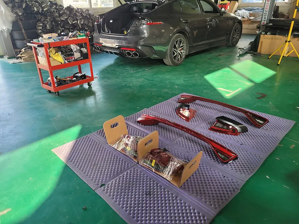 Kia Stinger lighting upgrade - Kia Stinger Lighting Upgrade Review: From Honeycomb to Moving Mei photo 4