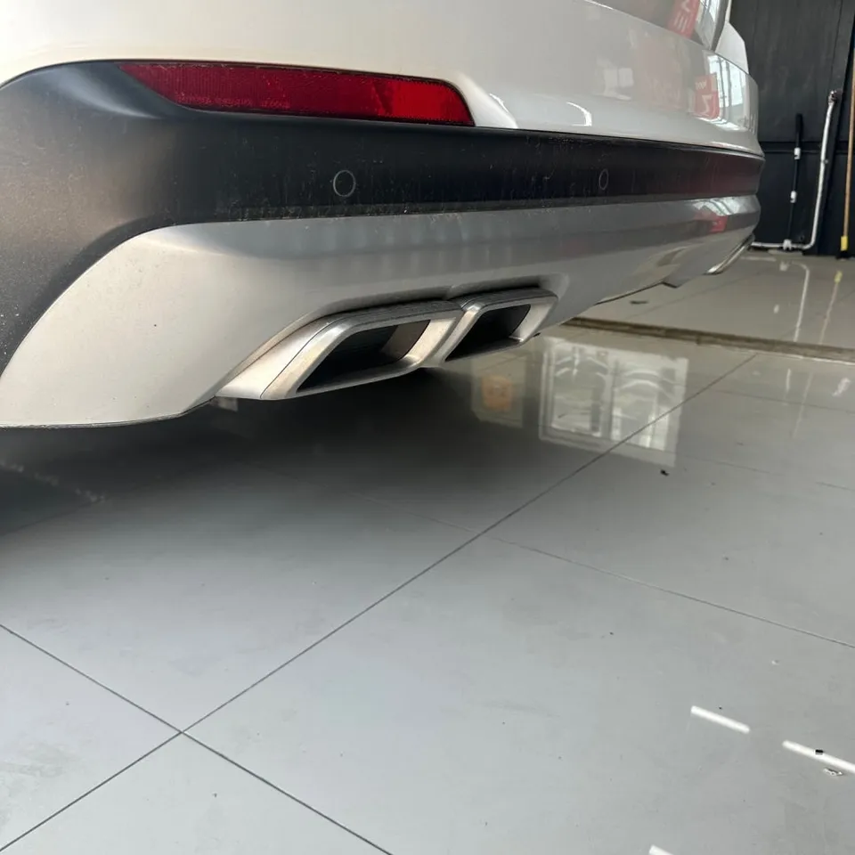 Kia Mohave The Masterのカーラッピング事例 施工写真 6