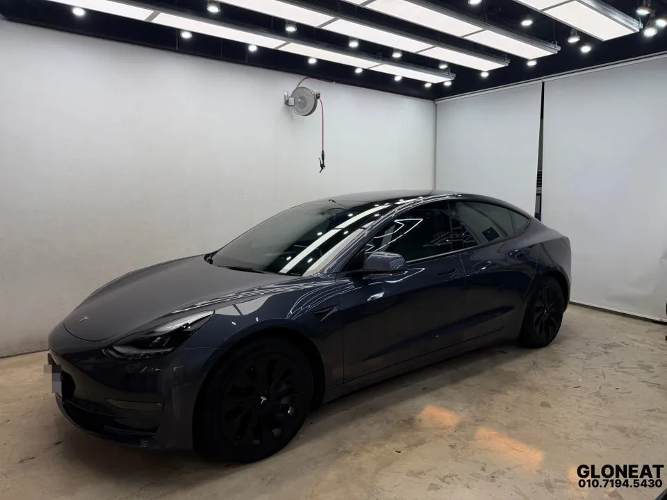 Tesla Model 3のカーフィルム施工事例|費用目安・仕上がり 施工写真 1-1