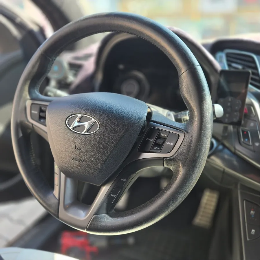 Hyundai Sonata steering wheel - Hyundai Sonata Steering Wheel Customization Review — Enhanced Gri photo 3