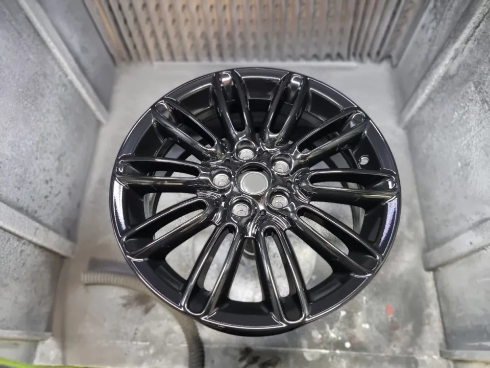 MINI MINI Cooperのホイールリペア・塗装事例 施工写真 2-2