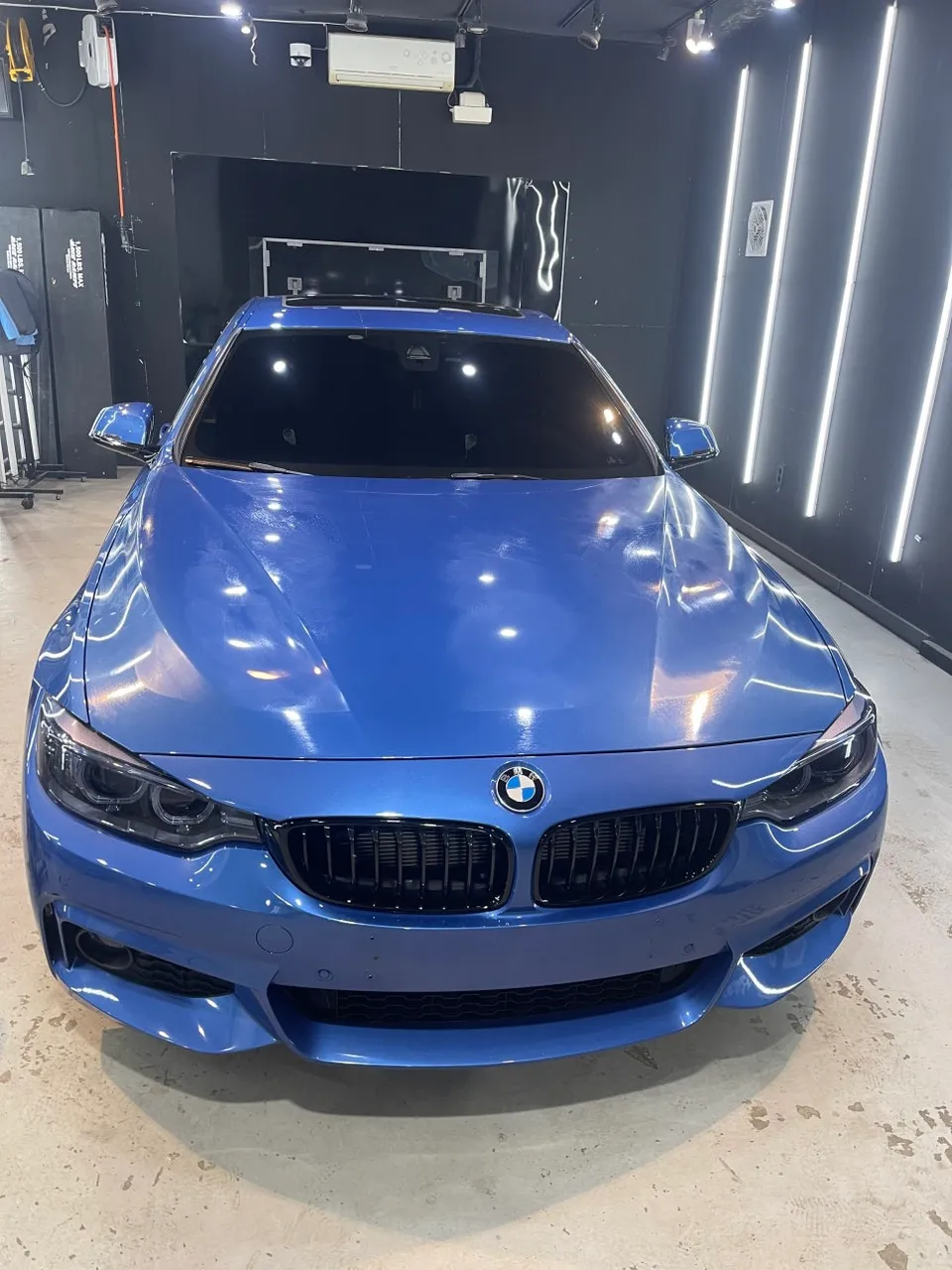 BMW M4のガラスコーティング事例 施工写真 4-1