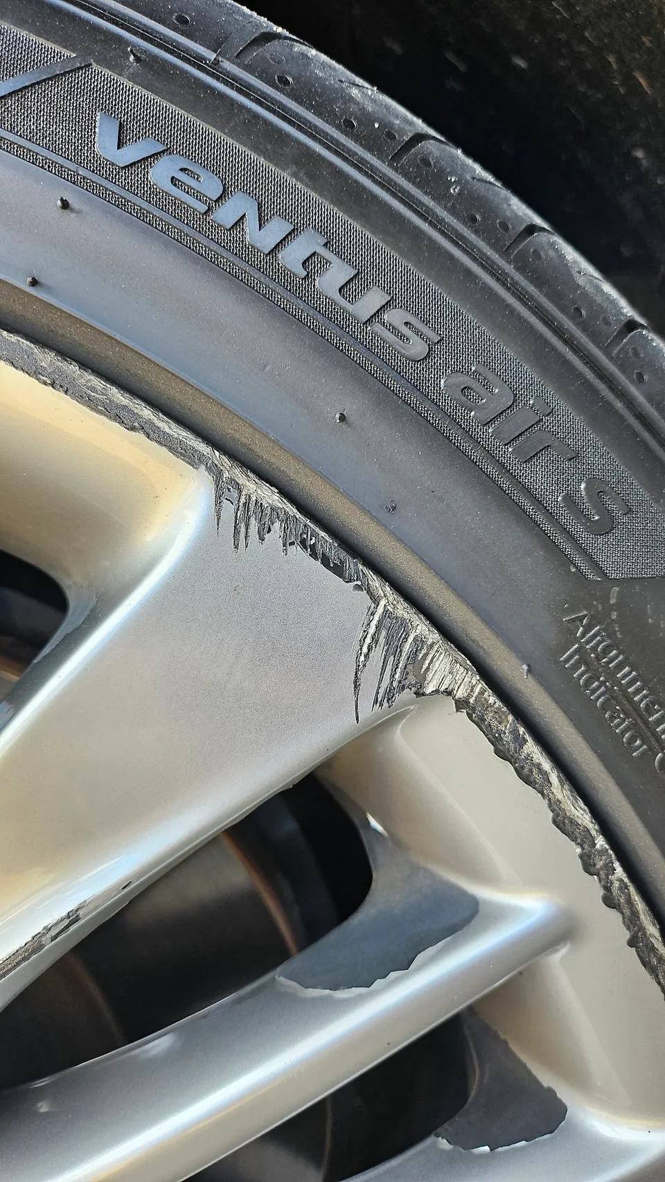 Genesis G80 wheel repair - Genesis G80 Wheel Repair & Painting Review: 280,000 KRW photo 4