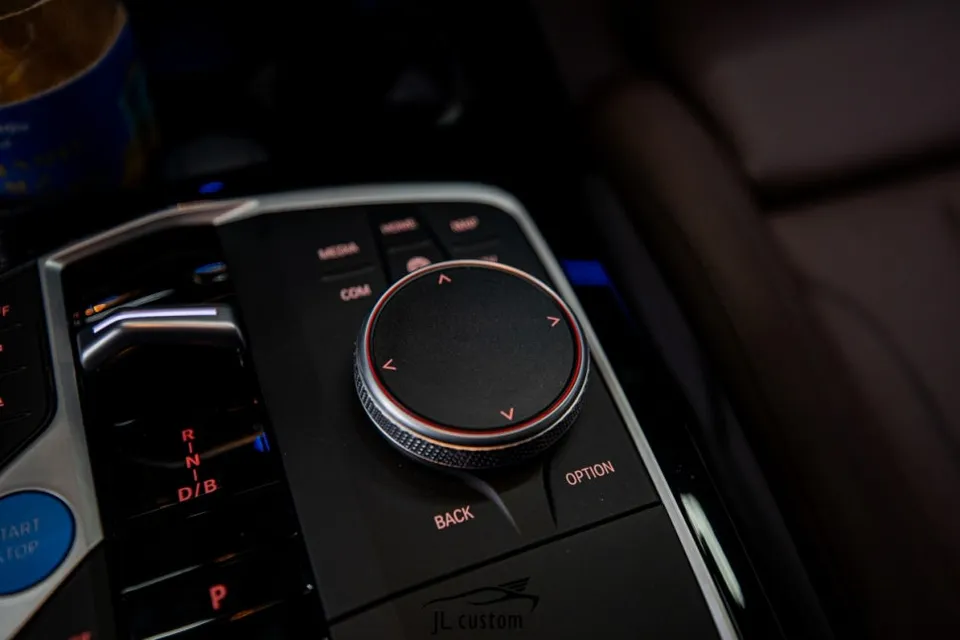 BMW iX3 ambient lighting - BMW iX3 Ambient Lighting Review: Cost & Results photo 5