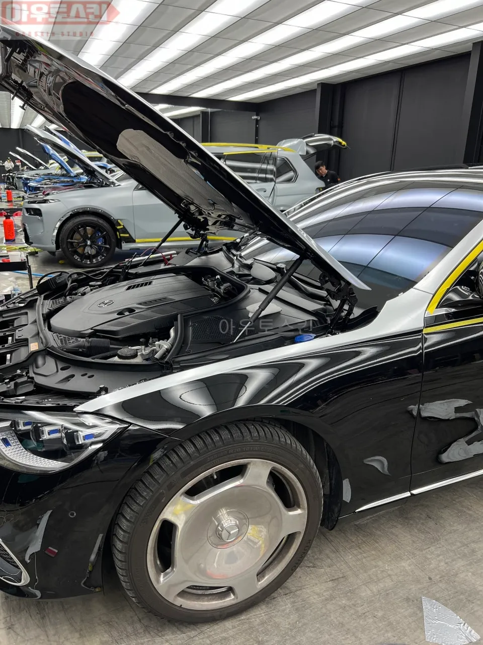 Mercedes-Benz S-Class Maybachのカーラッピング事例|費用目安・仕上がり 施工写真 2-2