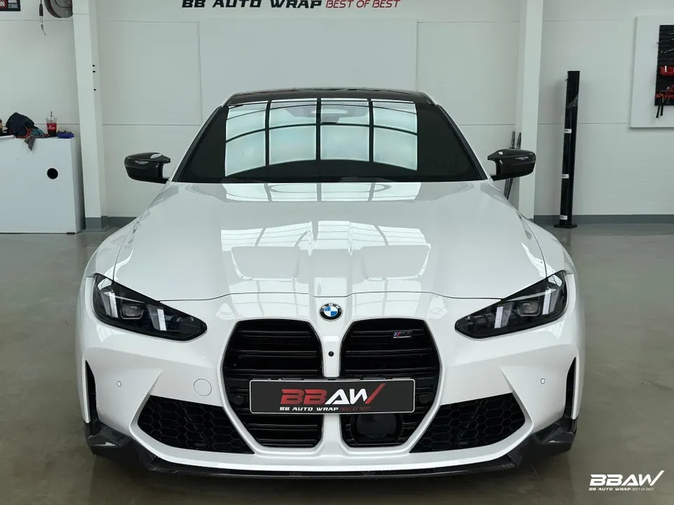 BMW M4 G82のカーラッピング事例｜費用目安・仕上がり 施工写真 1-1