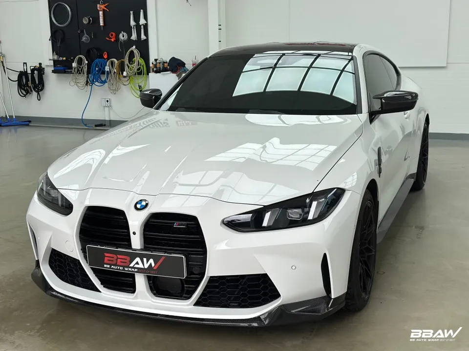 BMW M4 G82のカーラッピング事例｜費用目安・仕上がり 施工写真 2-1